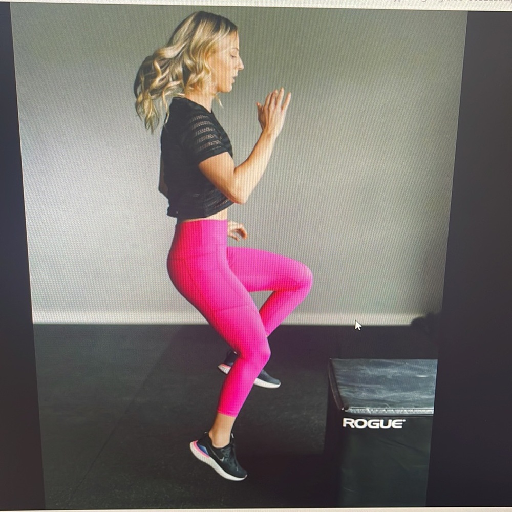 ZIYA Party Pink Light Tight High Rise pocket capri leggings